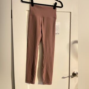 Lululemon NWT Wunder Train HR Tight 25”